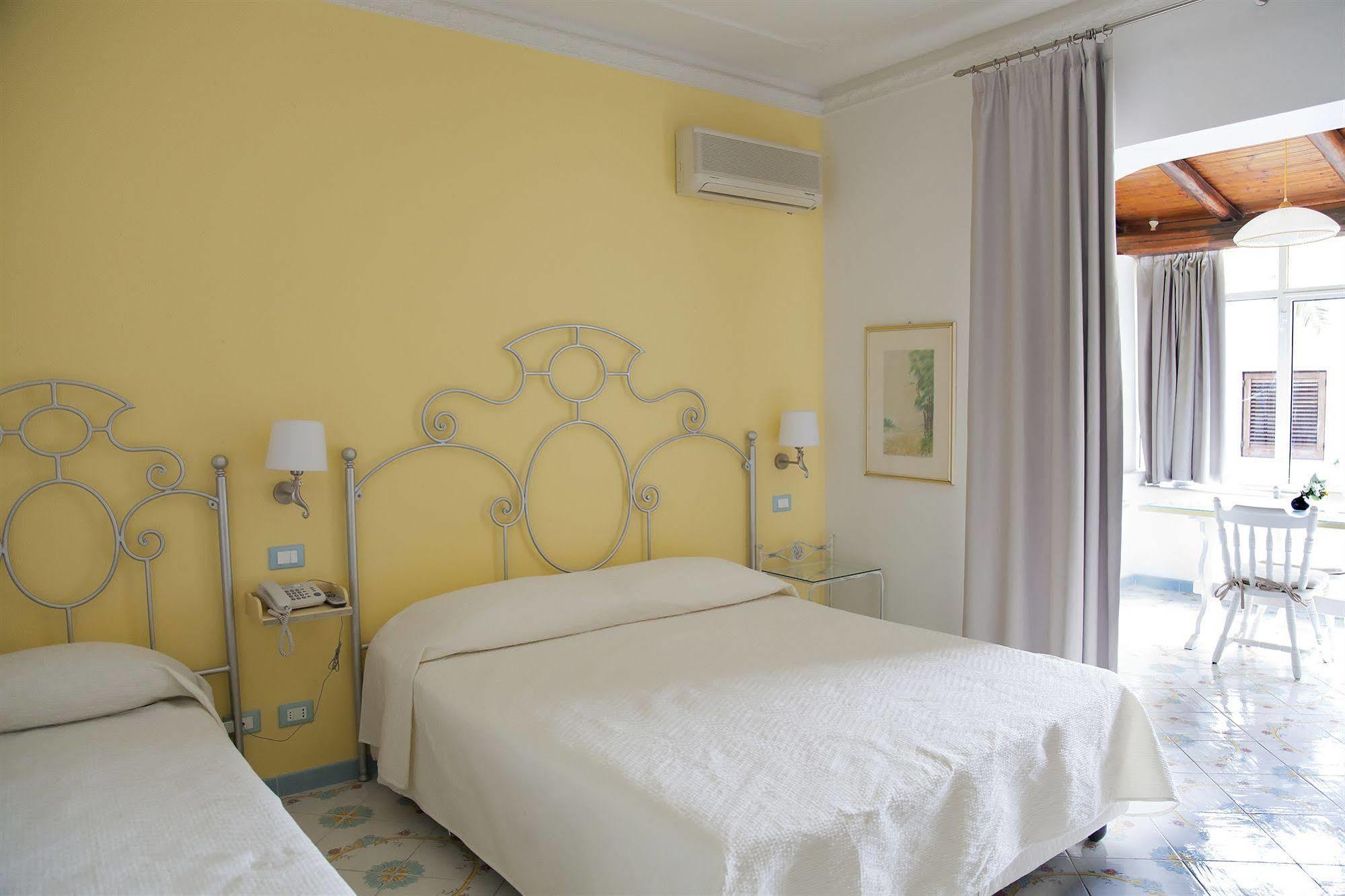 Hotel Residence Mendolita Lipari  Dış mekan fotoğraf