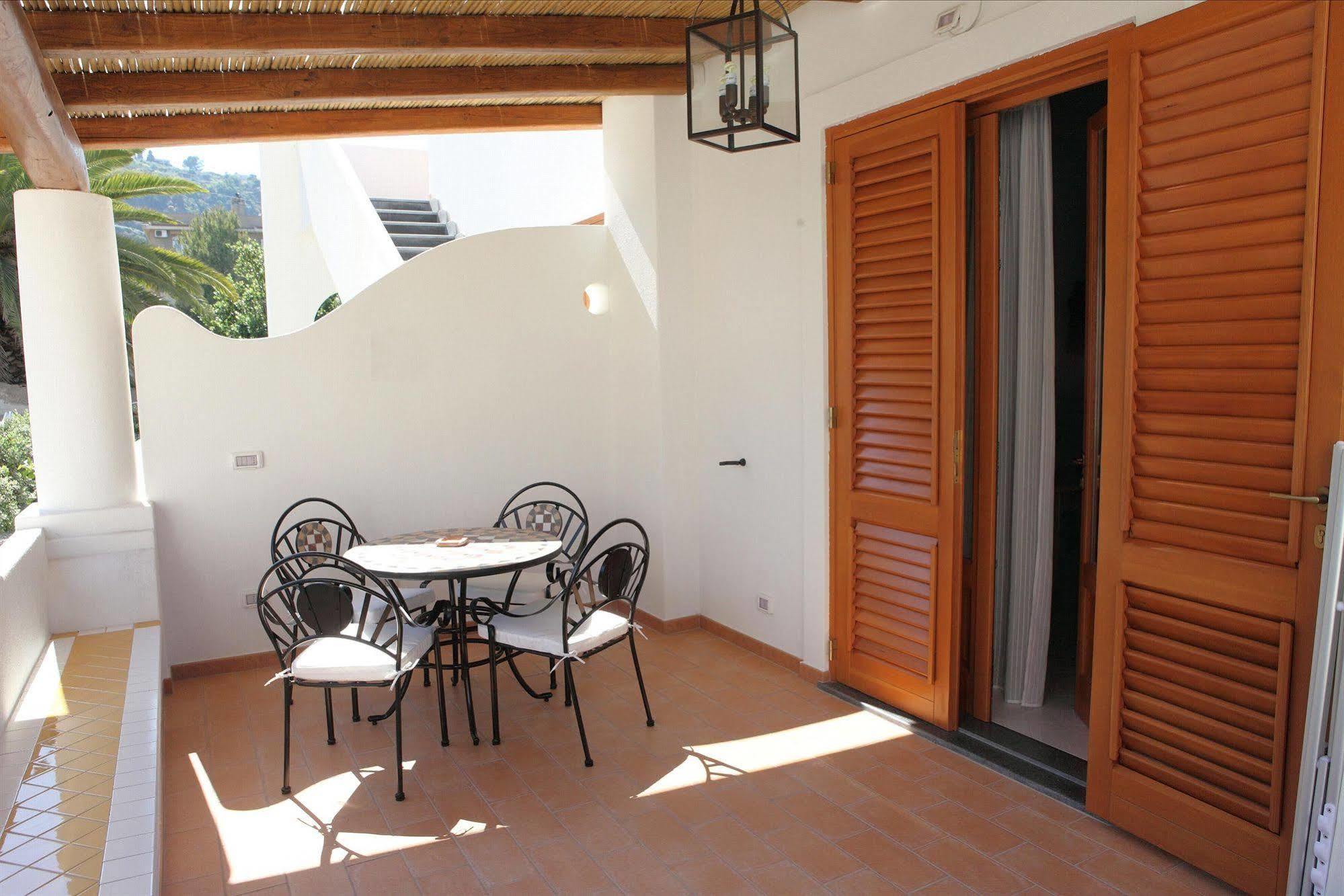Hotel Residence Mendolita Lipari  Dış mekan fotoğraf